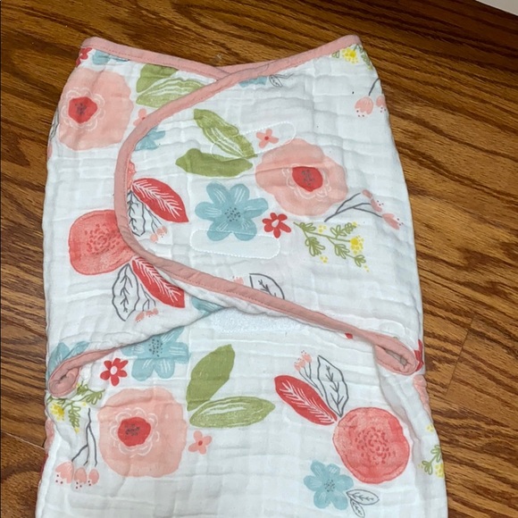 3-6 month baby swaddle - Picture 3 of 5